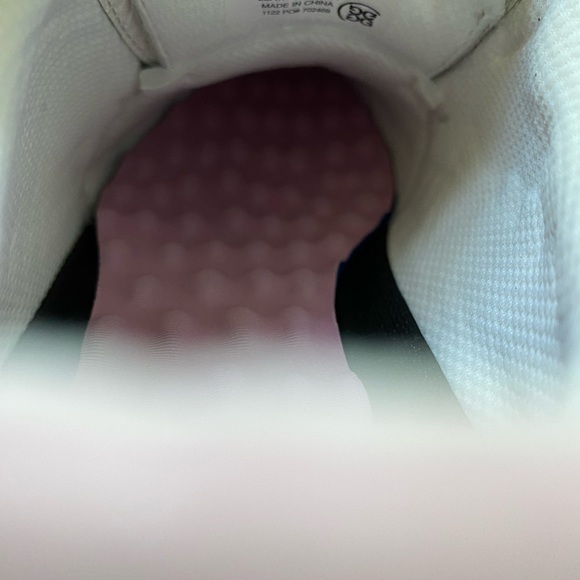 G/Fore ladies longwing gallivanter golf shoes - Picture 3 of 13